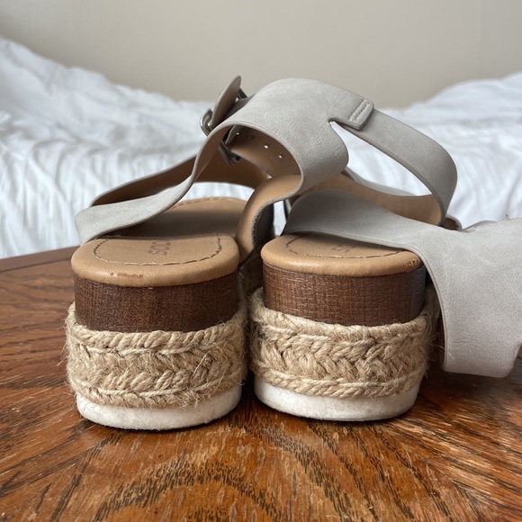 Chunky Platform Espadrille Sandals - Picture 3 of 5